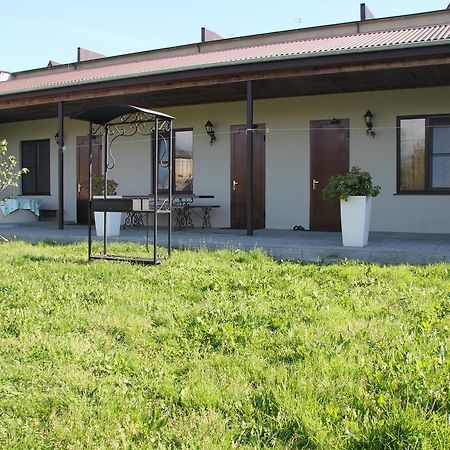 Амрапха Hotel Gudauta Ngoại thất bức ảnh