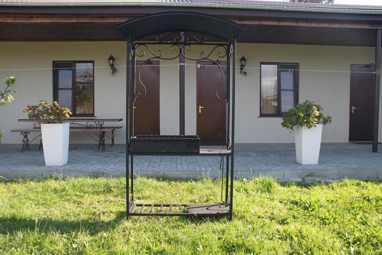 Амрапха Hotel Gudauta Ngoại thất bức ảnh